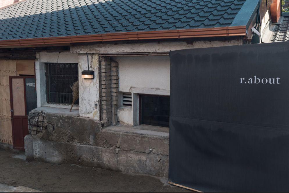 イテウォン、梨泰院、シンサ、新沙、韓国カフェ、ソウルカフェ、雰囲気の良いカフェ、独特な感性のカフェ、ブラウニー、韓国おしゃれカフェ